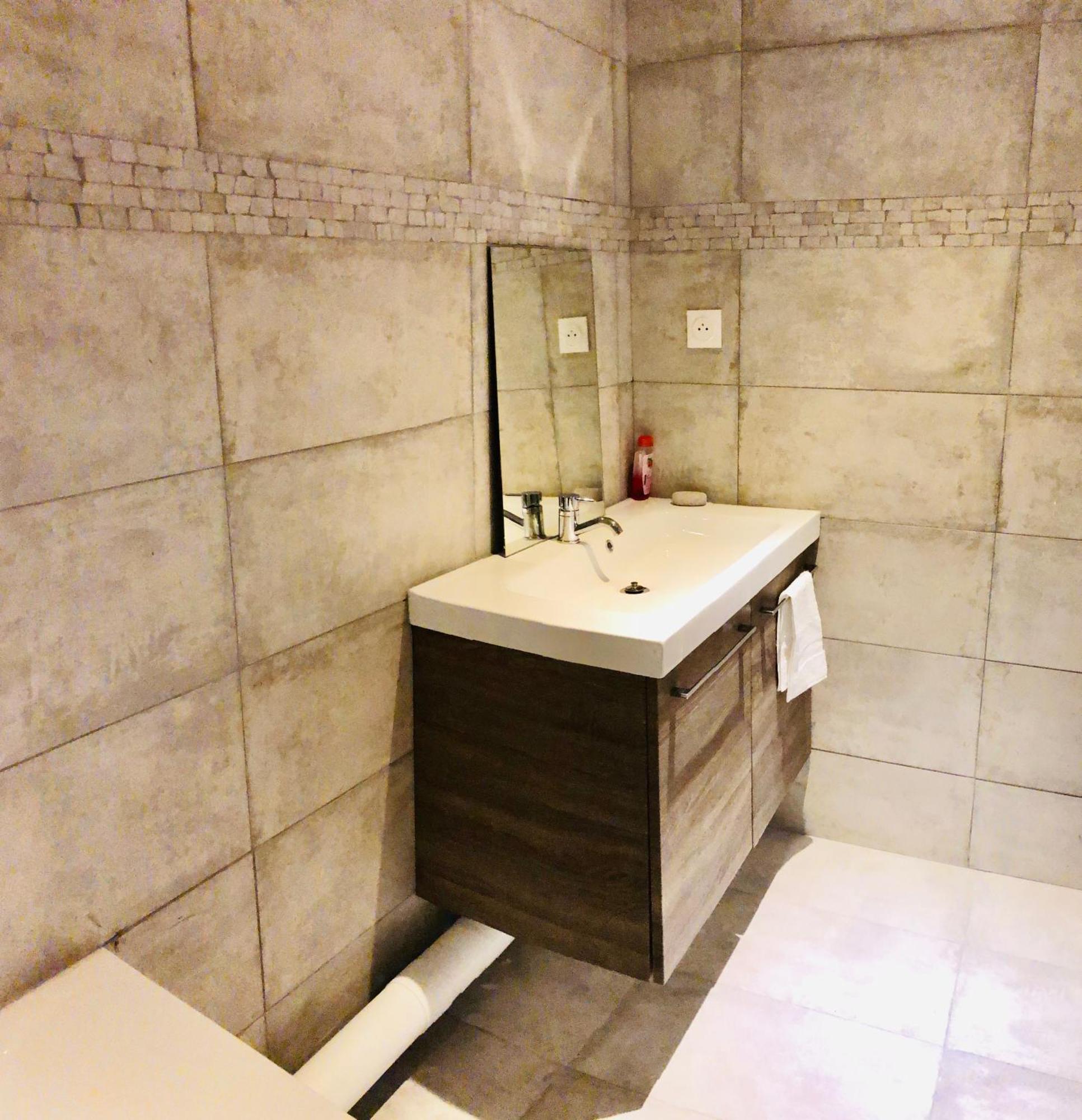 Metro Gambetta Apartment Paris Ngoại thất bức ảnh