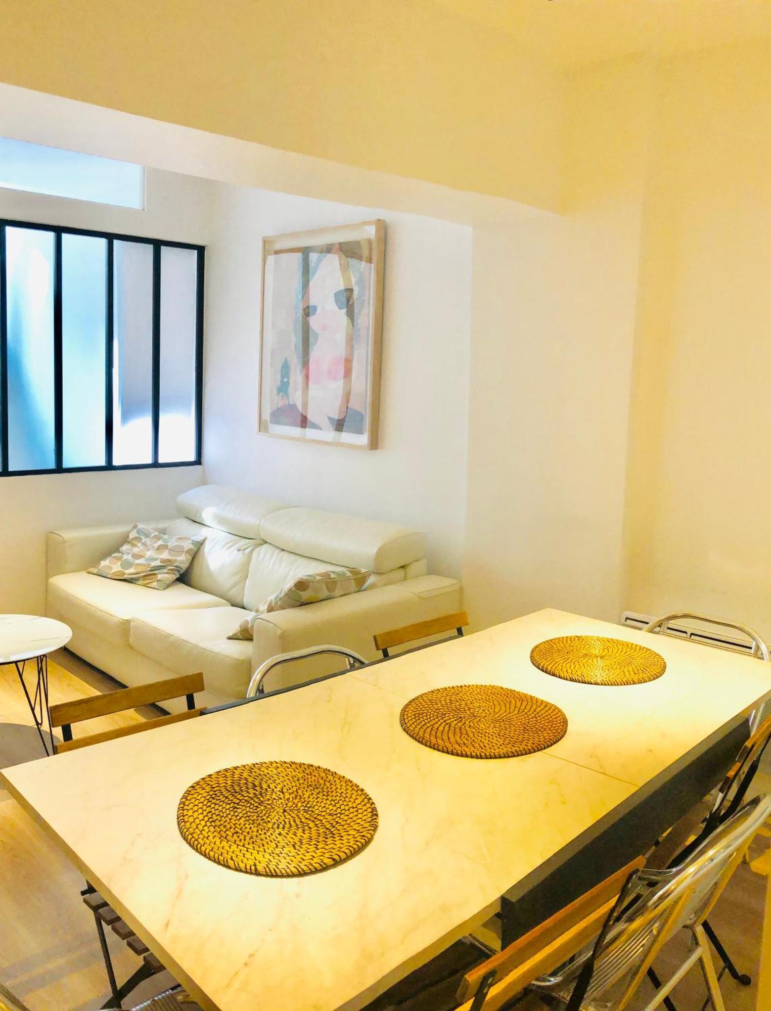 Metro Gambetta Apartment Paris Ngoại thất bức ảnh