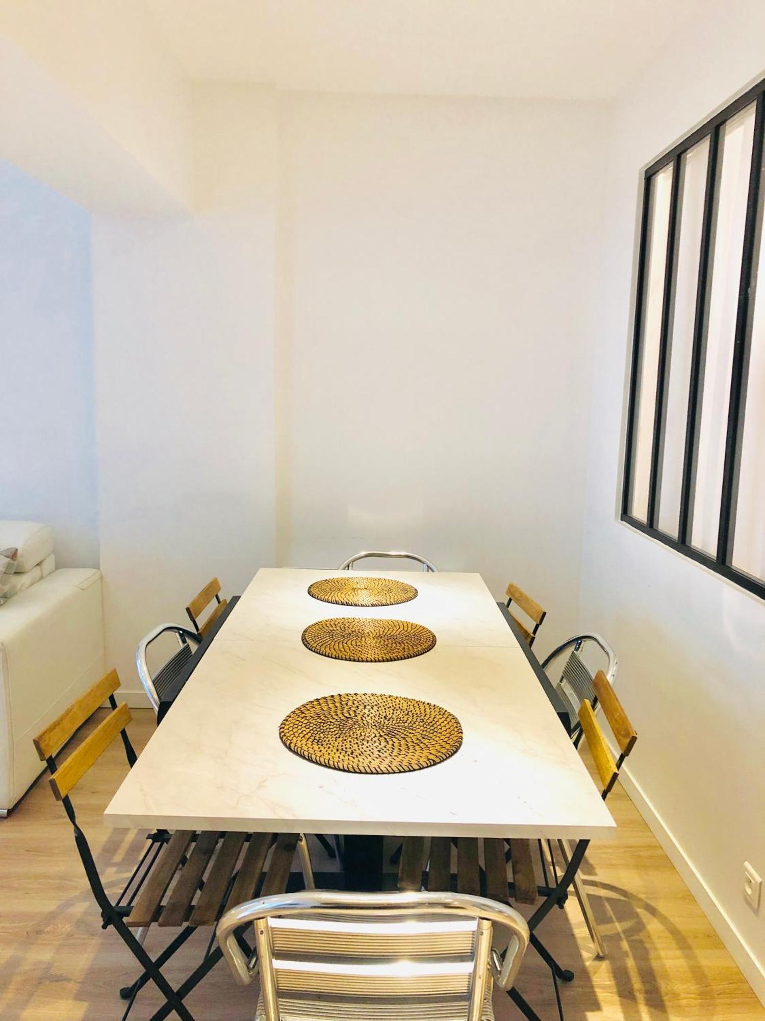 Metro Gambetta Apartment Paris Ngoại thất bức ảnh