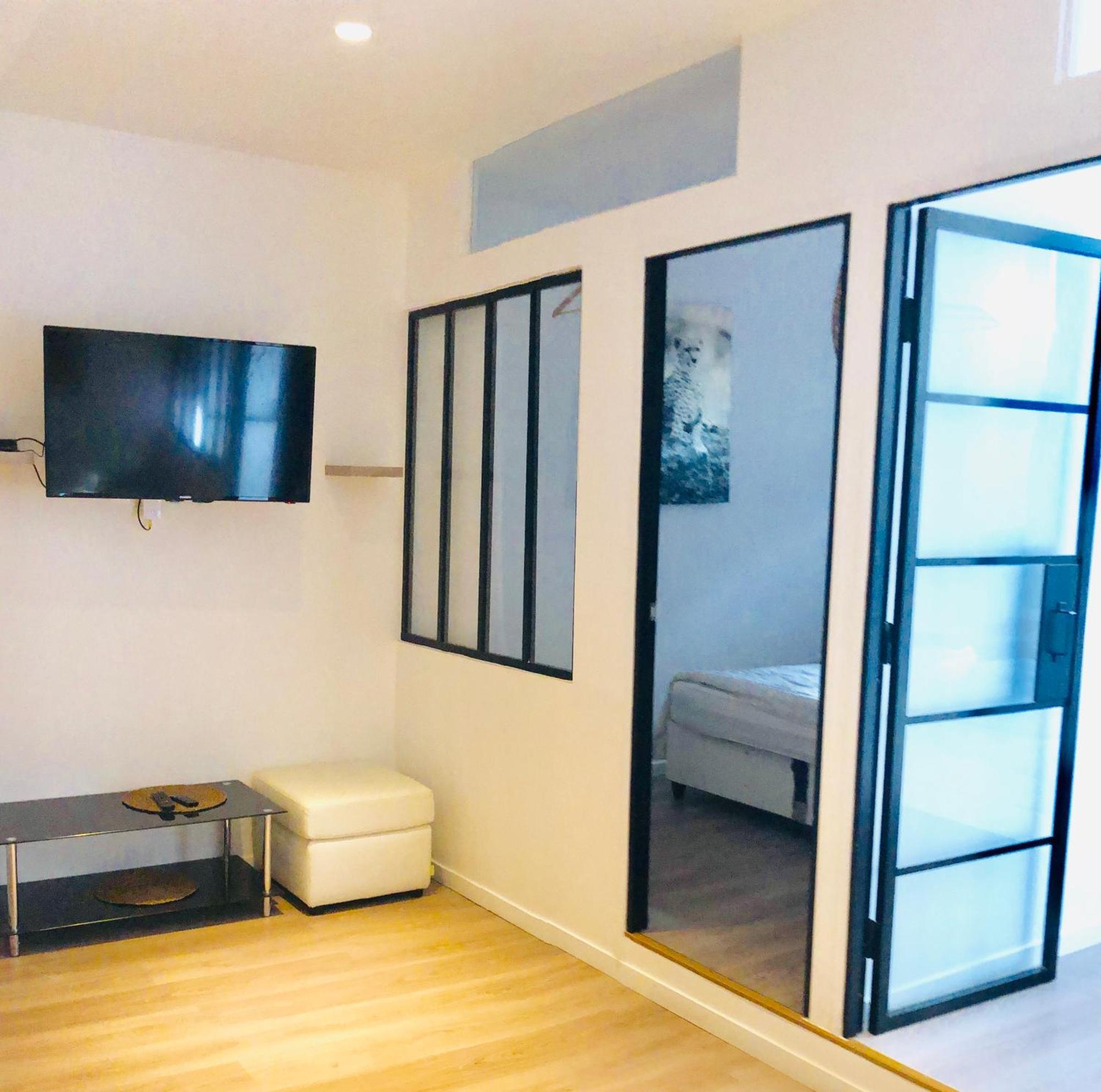 Metro Gambetta Apartment Paris Ngoại thất bức ảnh