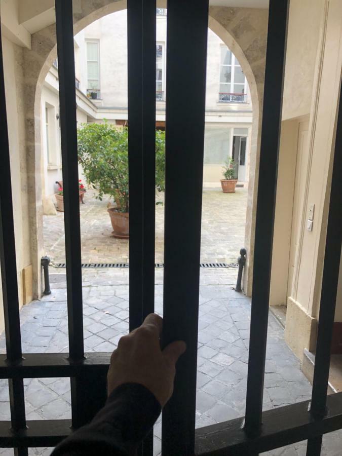 Metro Gambetta Apartment Paris Ngoại thất bức ảnh